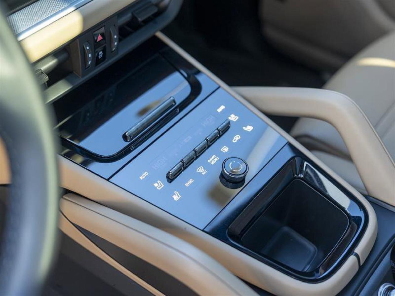 2024 Porsche Cayenne S White Photo