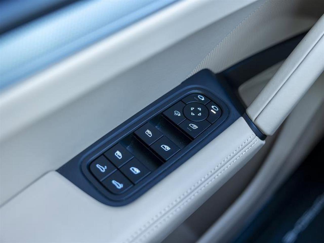 2024 Porsche Cayenne S White Photo