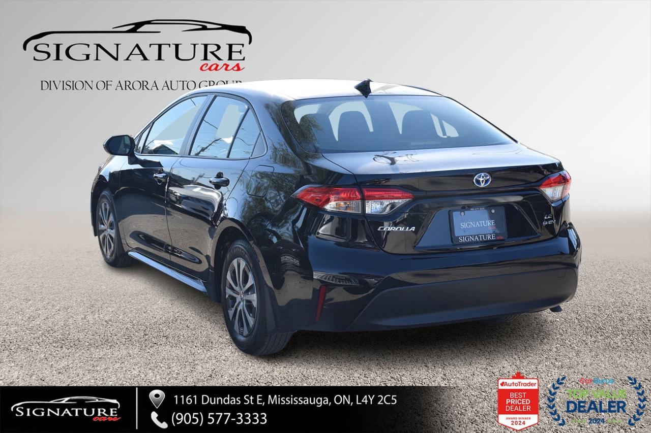2025 Toyota Corolla Hybrid LE / CLEAN CARFAX / CARPLAY / BSM/HTD SEATS/ALLOYS Photo3