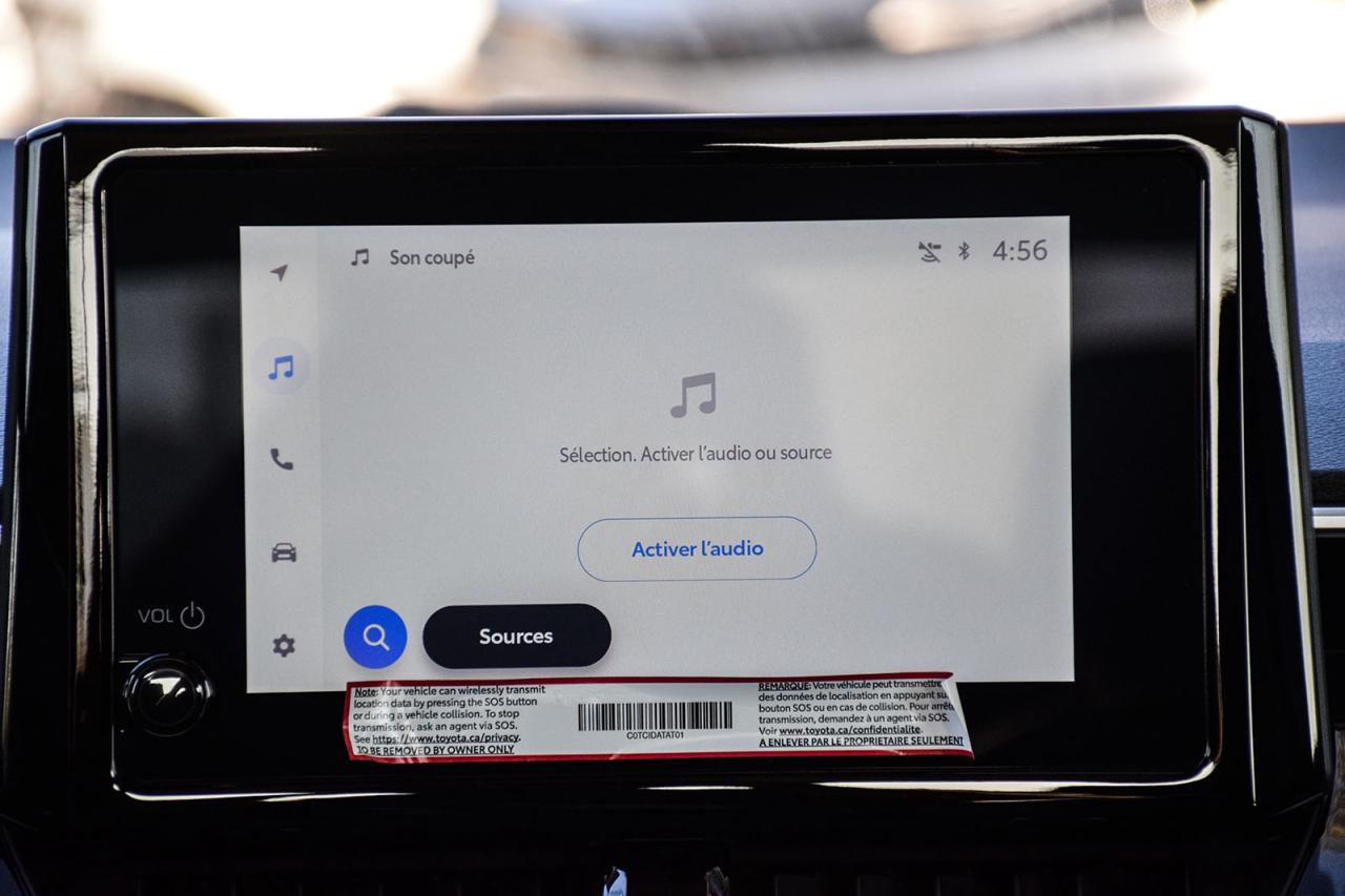 2025 Toyota Corolla Hybrid LE Clean Carfax Carplay BSM Htd Seats Alloys Photo