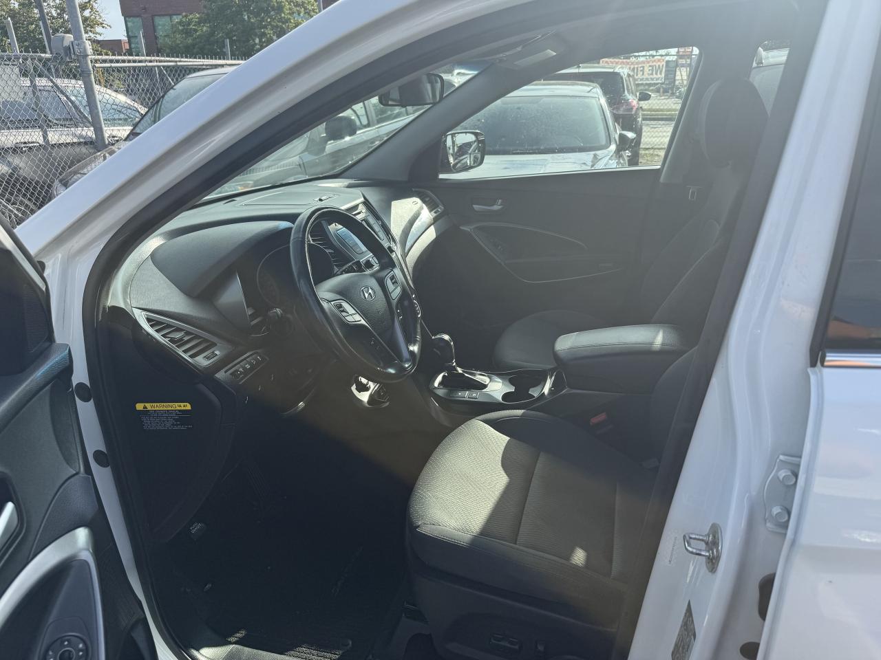 2018 Hyundai Santa Fe Sport *** 3 YEAR WARRANTY INCLUDED *** Photo4