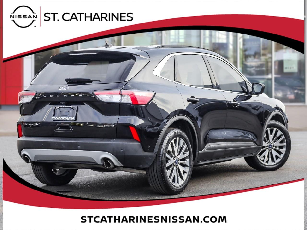 2021 Ford Escape Titanium Hybrid Photo