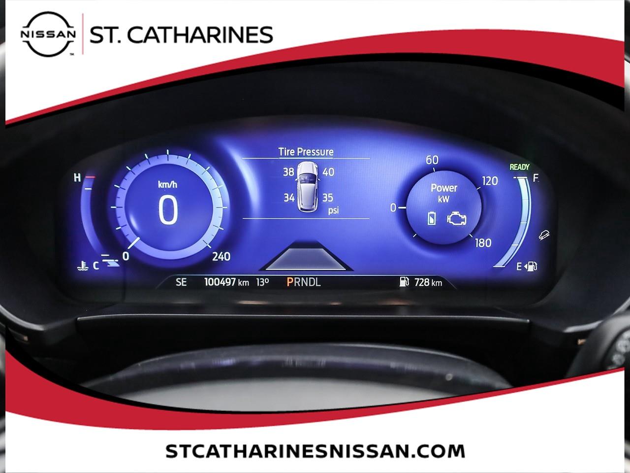 2021 Ford Escape Titanium Hybrid Photo