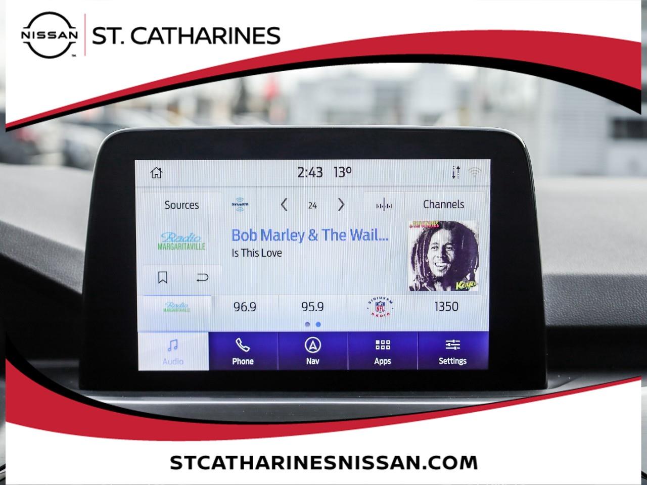 2021 Ford Escape Titanium Hybrid Photo