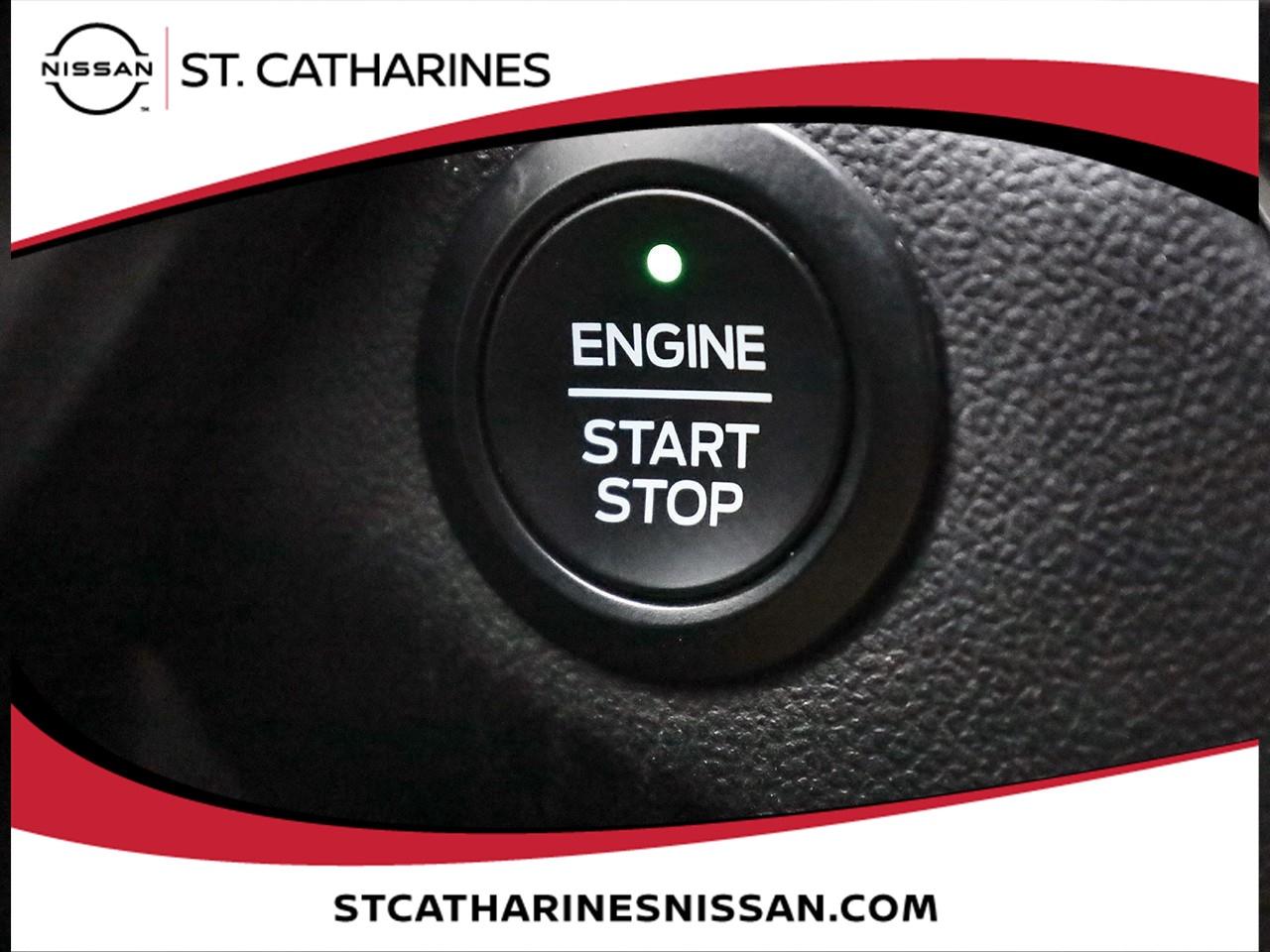 2021 Ford Escape Titanium Hybrid Photo