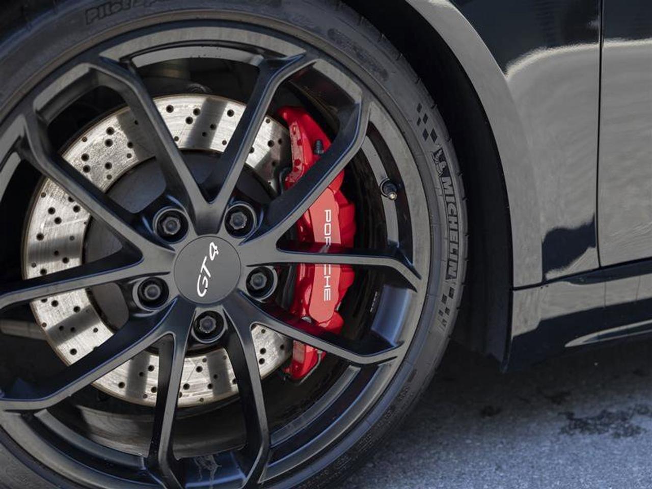 2022 Porsche 718 Cayman GT4 Black Photo