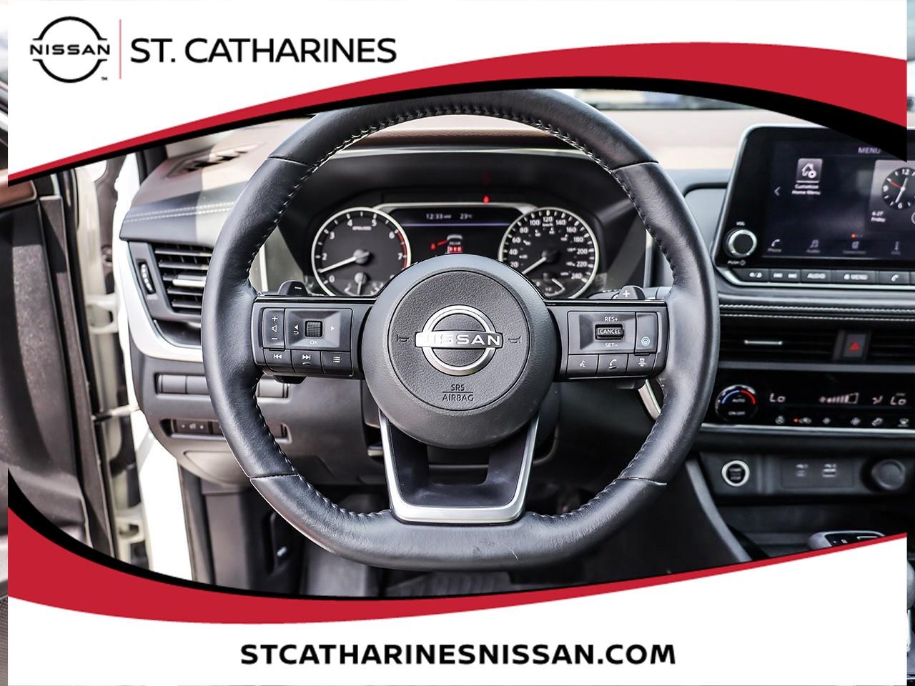 2023 Nissan Rogue SV MOONROOF Photo