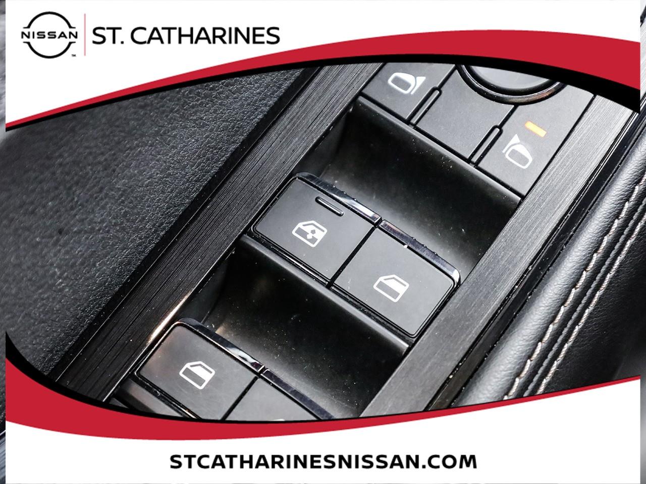 2023 Nissan Rogue SV MOONROOF Photo