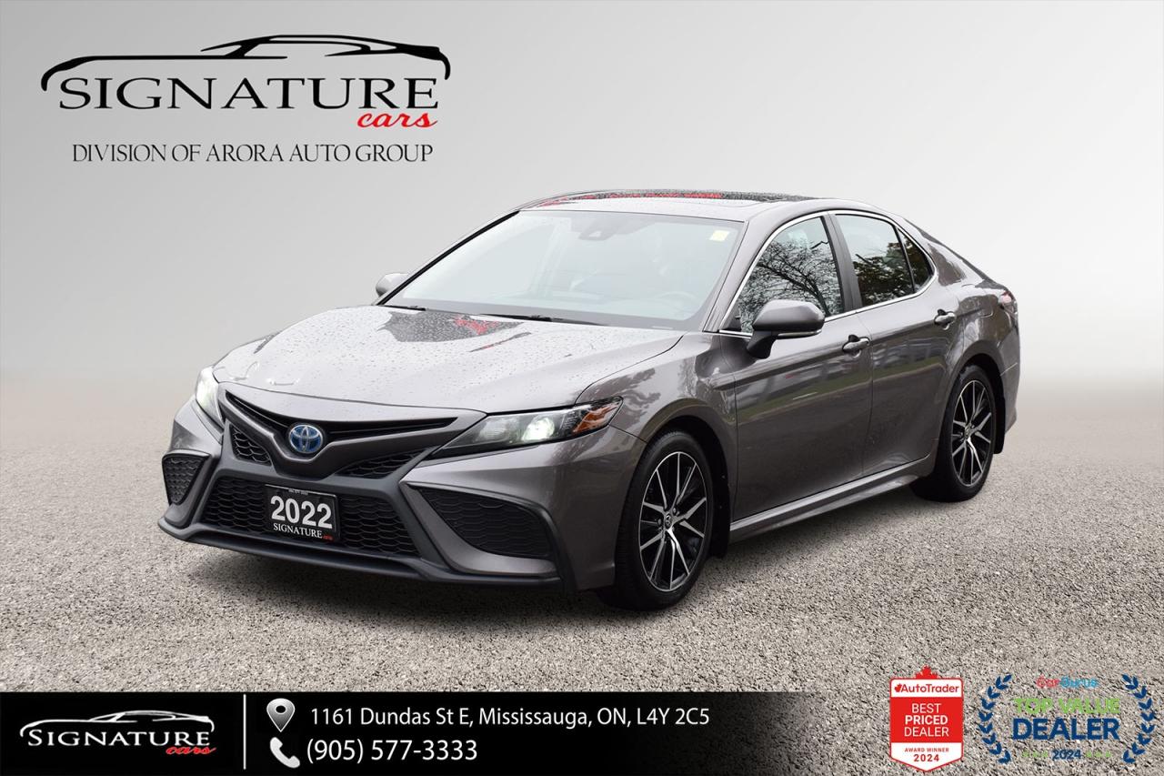 2022 Toyota Camry HYBRID SE / NO ACCIDENT / SUNROOF / LEATHER /CARPLAY/BSM Photo