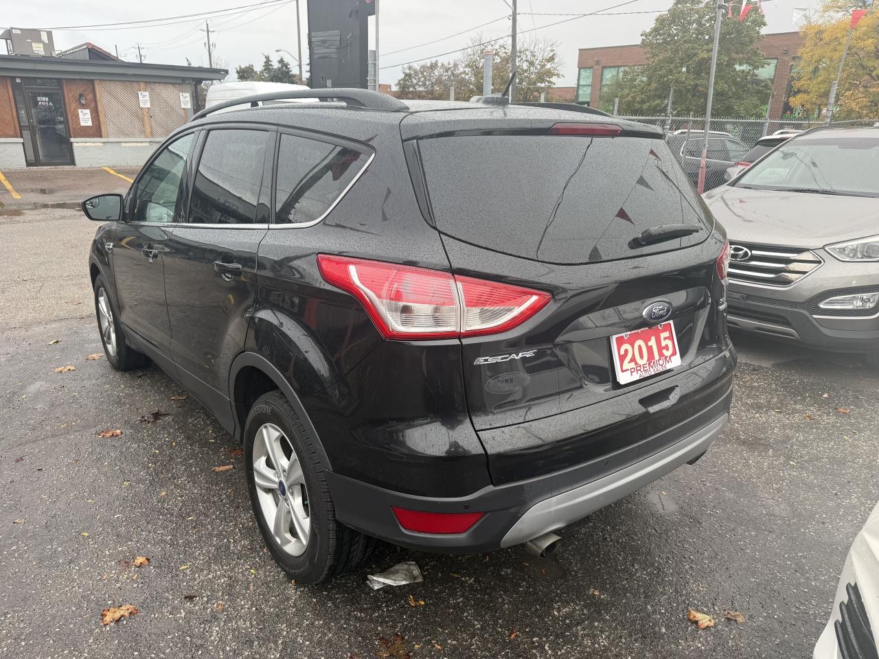 2015 Ford Escape *** 3 YEAR WARRANTY INCLUDED *** Photo3