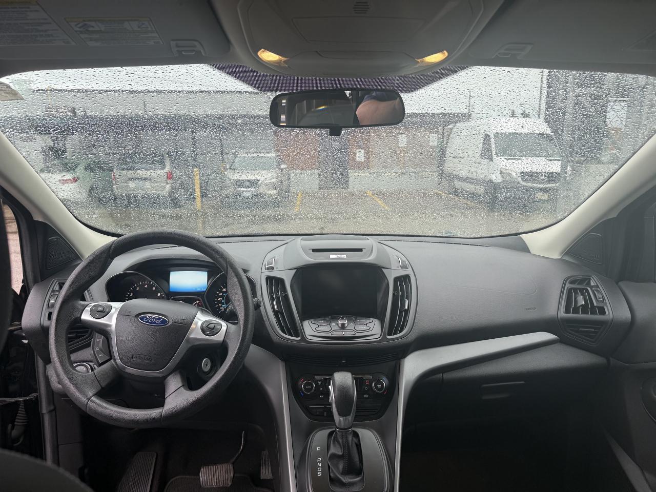 2015 Ford Escape *** 3 YEAR WARRANTY INCLUDED *** Photo