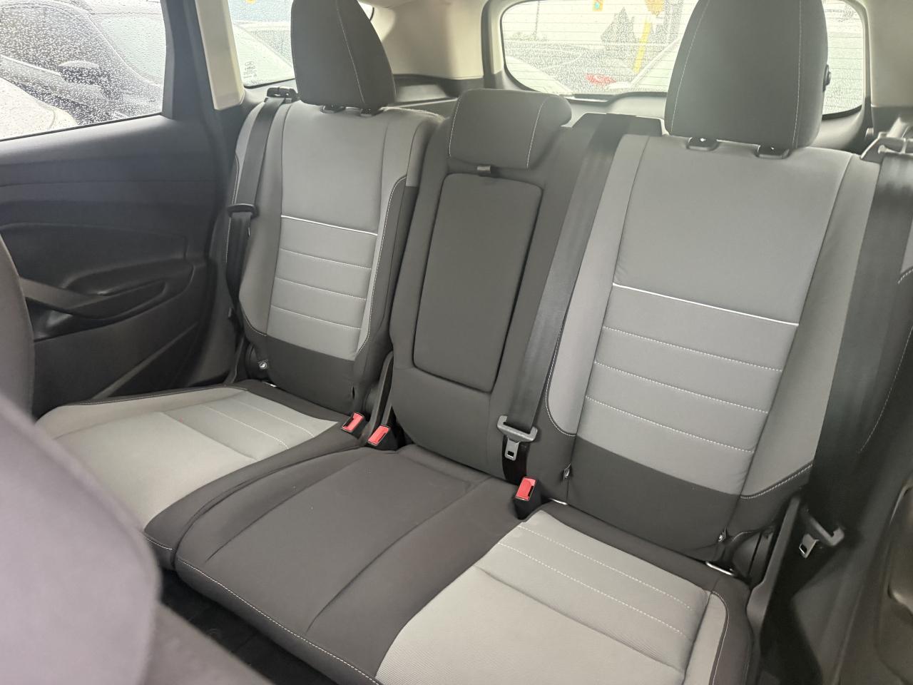 2015 Ford Escape *** 3 YEAR WARRANTY INCLUDED *** Photo