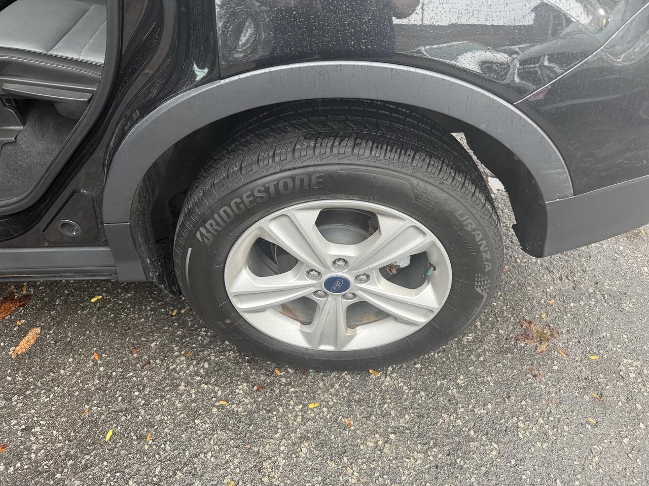 2015 Ford Escape *** 3 YEAR WARRANTY INCLUDED *** Photo