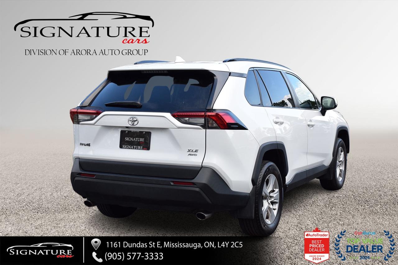 2021 Toyota RAV4 XLE AWD / NO ACCIDENT /SUNROOF / CARPLAY / BSM Photo