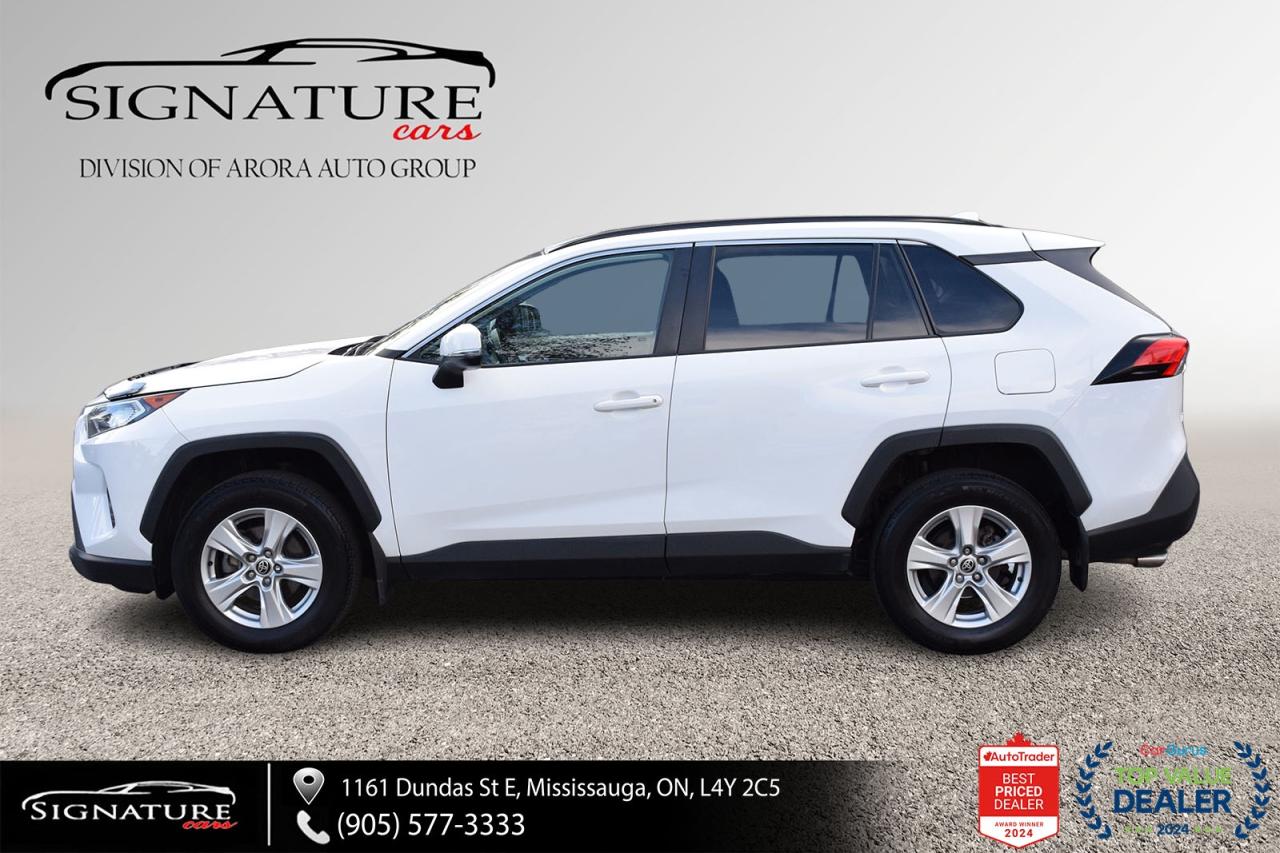 2021 Toyota RAV4 XLE AWD / NO ACCIDENT /SUNROOF / CARPLAY / BSM Photo