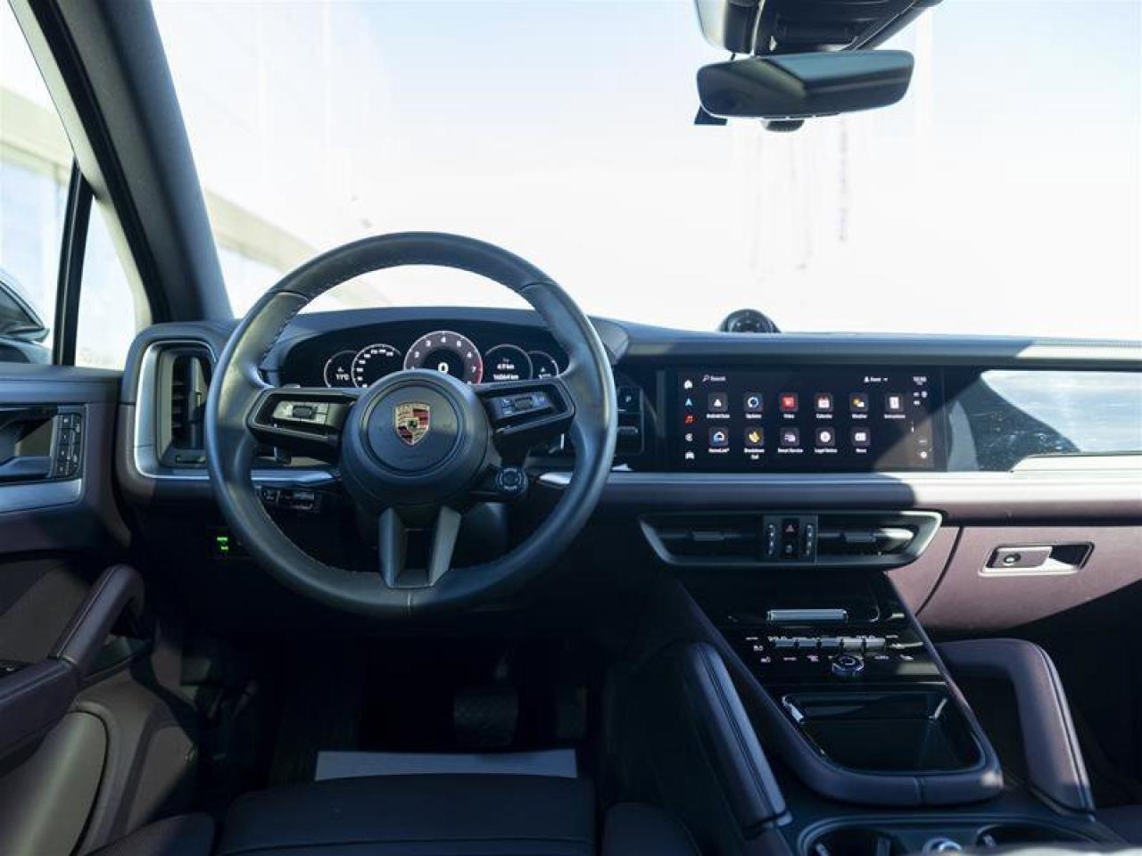 2024 Porsche Cayenne E-Hybrid Blue Photo