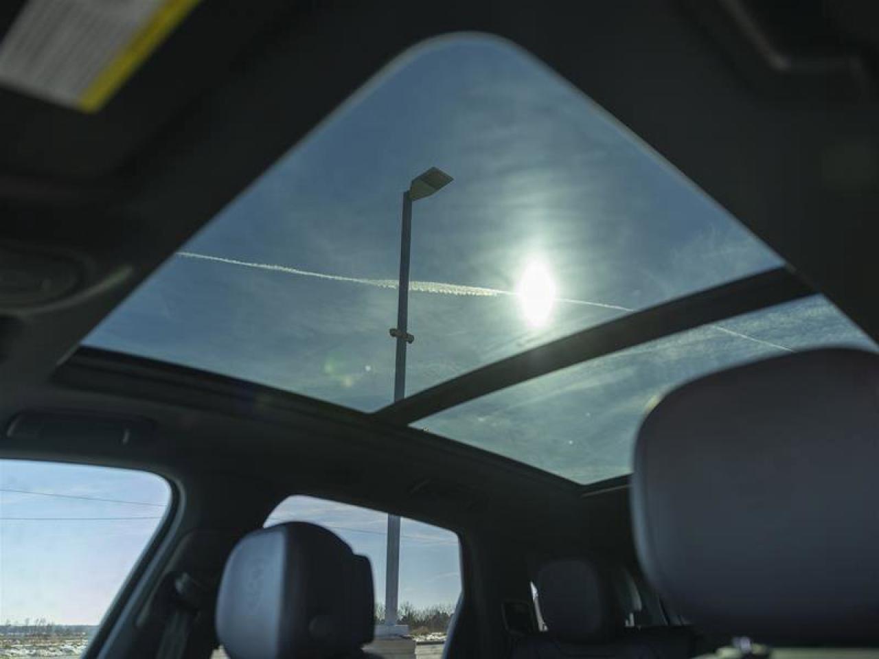 2024 Porsche Cayenne E-Hybrid Blue Photo