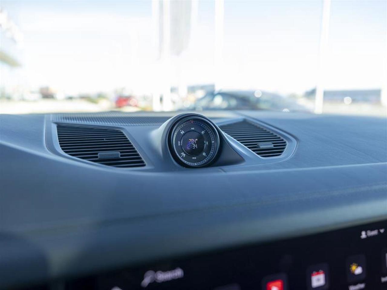 2024 Porsche Cayenne E-Hybrid Blue Photo