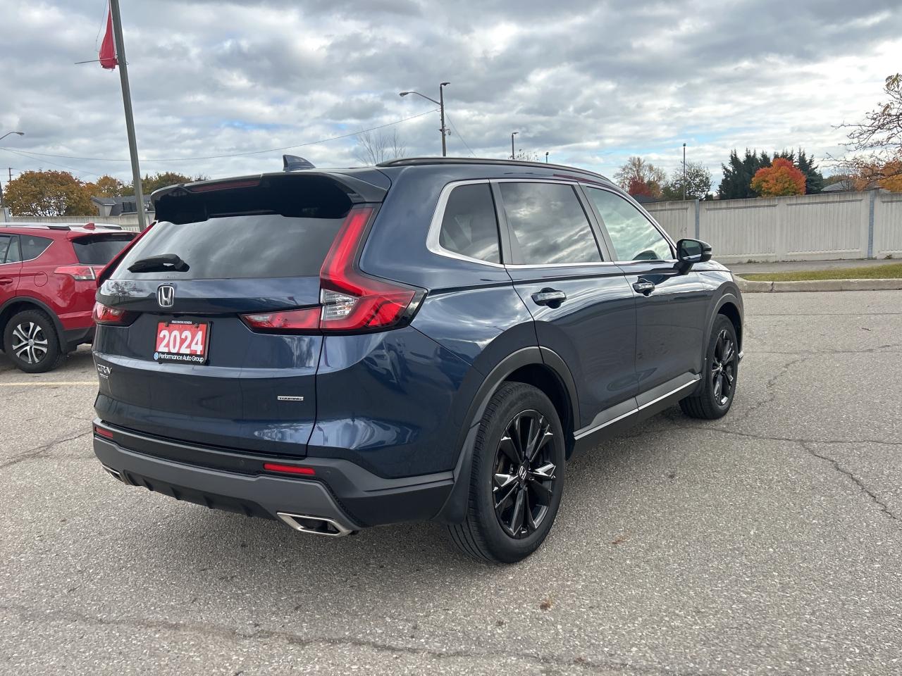 2024 Honda CR-V Hybrid Touring Leather  Navigation  Sunroof  CarPlay Photo