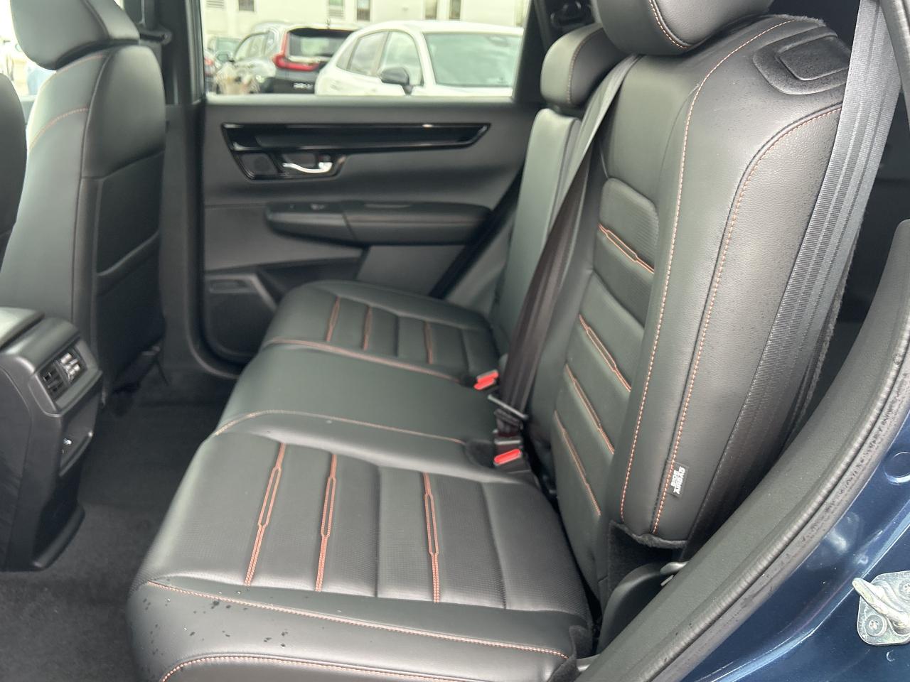 2024 Honda CR-V Hybrid Touring Leather  Navigation  Sunroof  CarPlay Photo