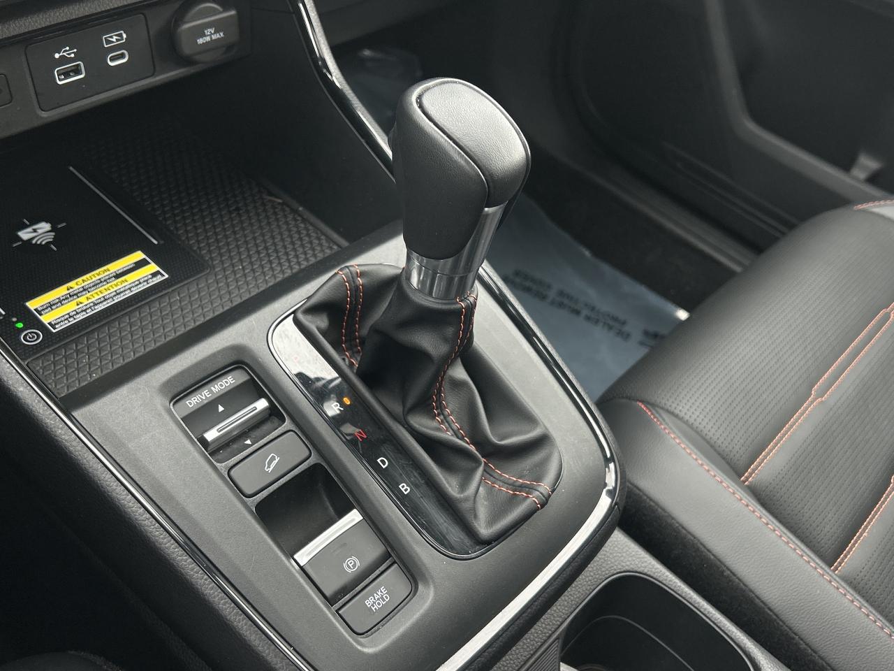 2024 Honda CR-V Hybrid Touring Leather  Navigation  Sunroof  CarPlay Photo