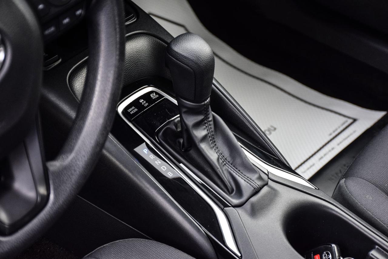 2023 Toyota Corolla Hybrid LE / NO ACCIDENT / CARPLAY / BSM / HTD SEATS Photo