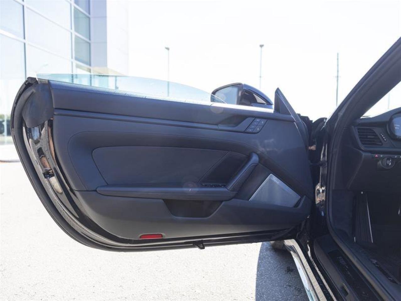 2022 Porsche 911 4 GTS Black Photo