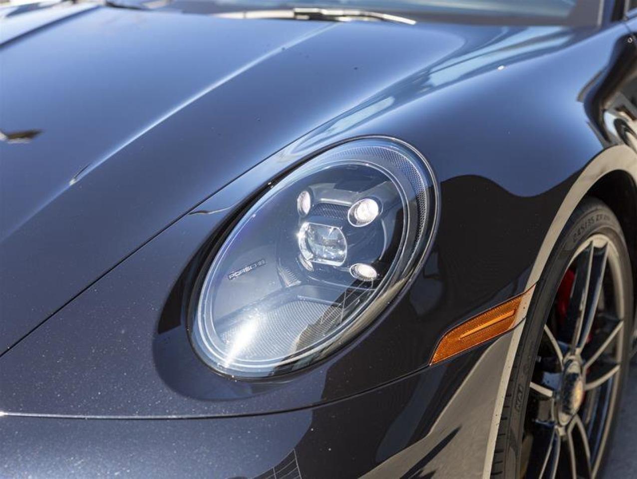 2022 Porsche 911 4 GTS Black Photo