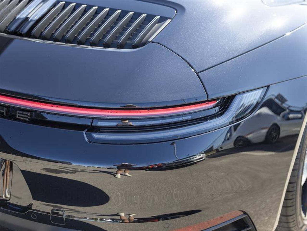 2022 Porsche 911 4 GTS Black Photo