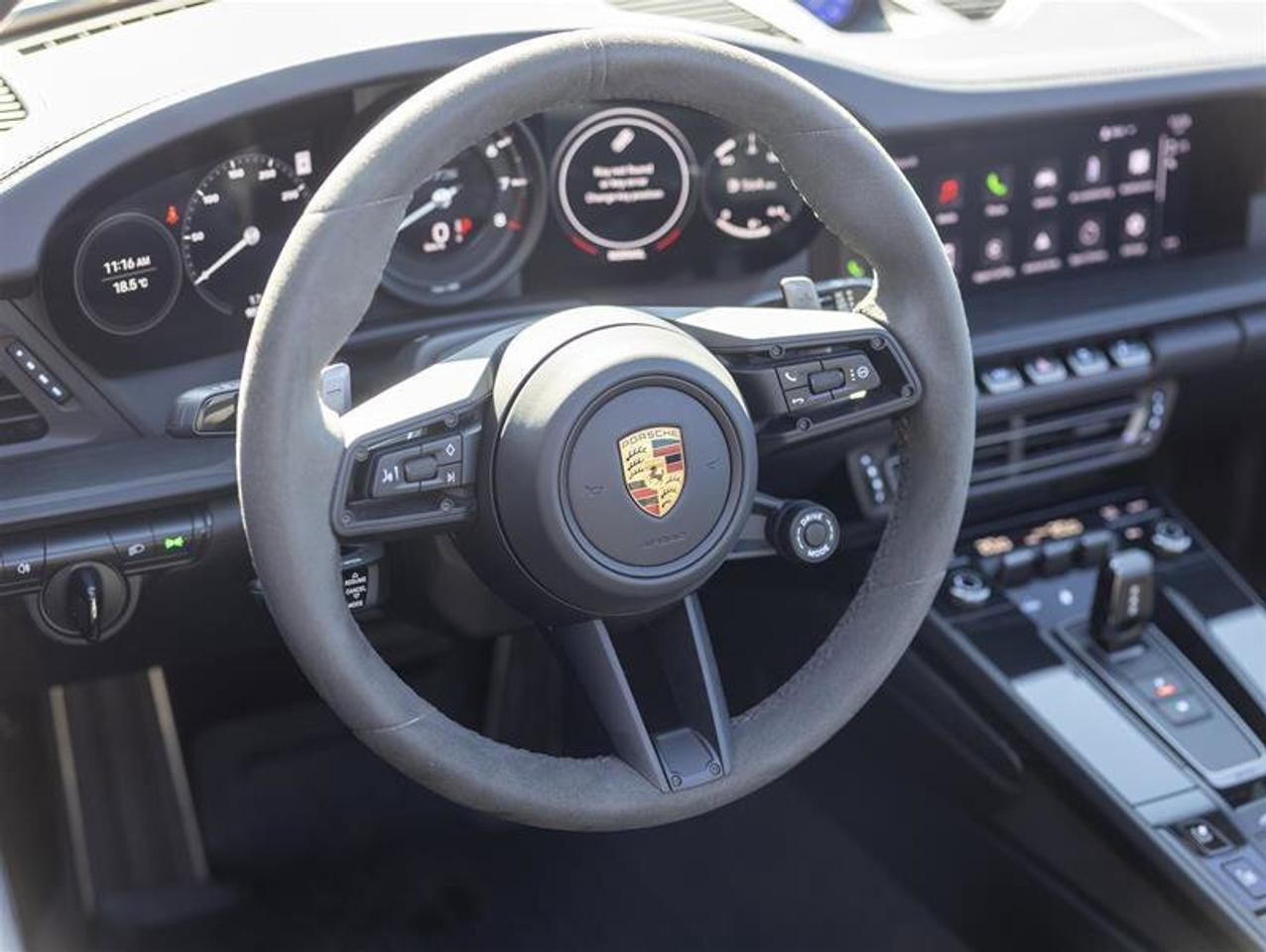 2022 Porsche 911 4 GTS Black Photo