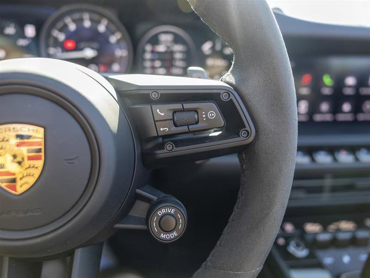 2022 Porsche 911 4 GTS Black Photo