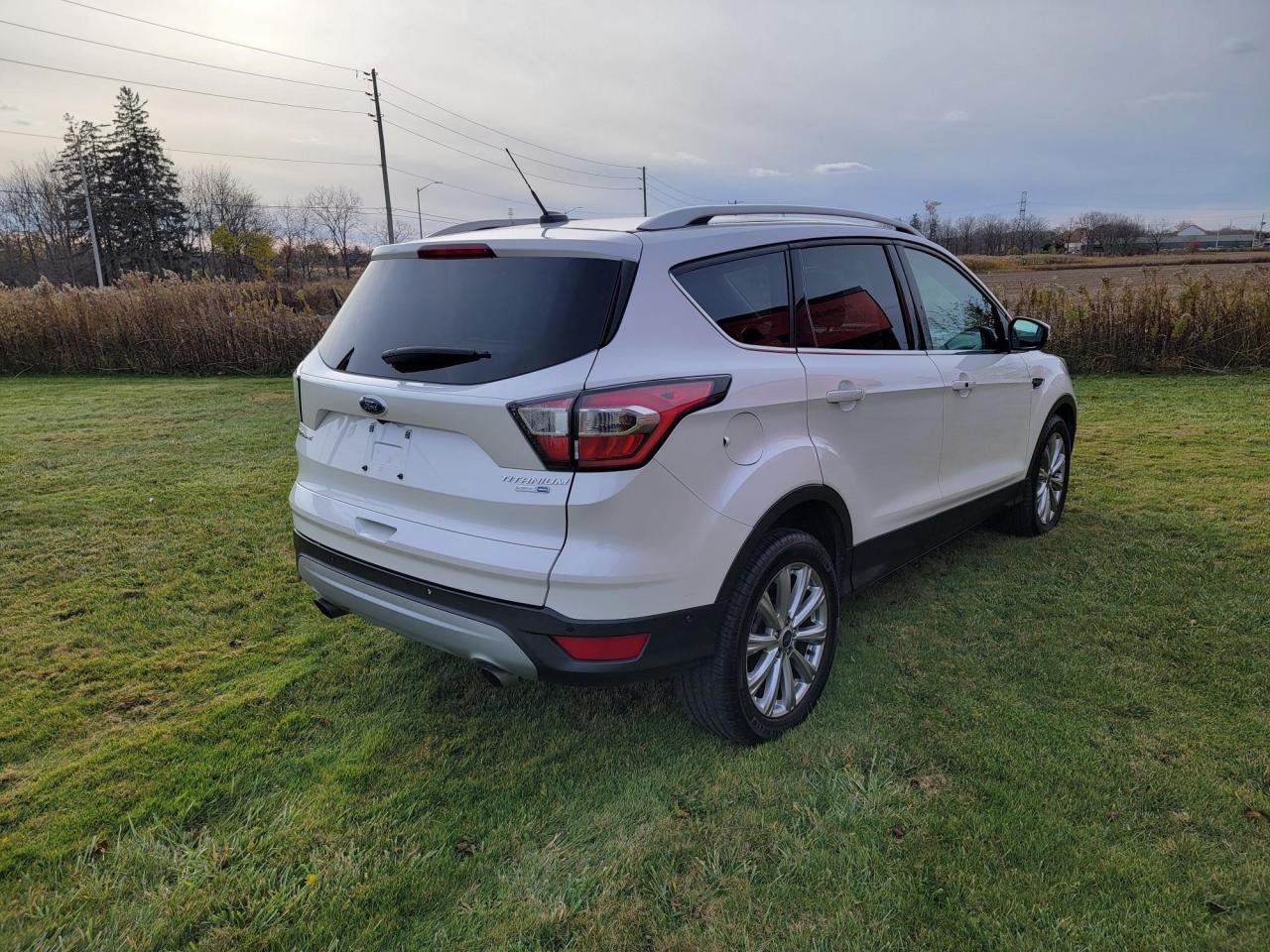 2017 Ford Escape 4WD 4DR TITANIUM Photo2