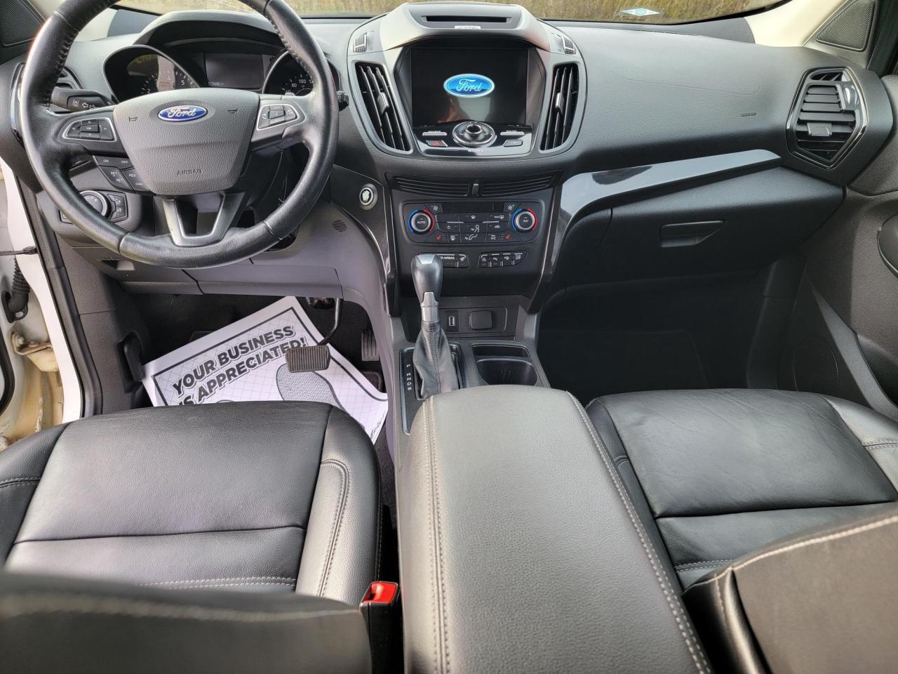 2017 Ford Escape 4WD 4DR TITANIUM Photo