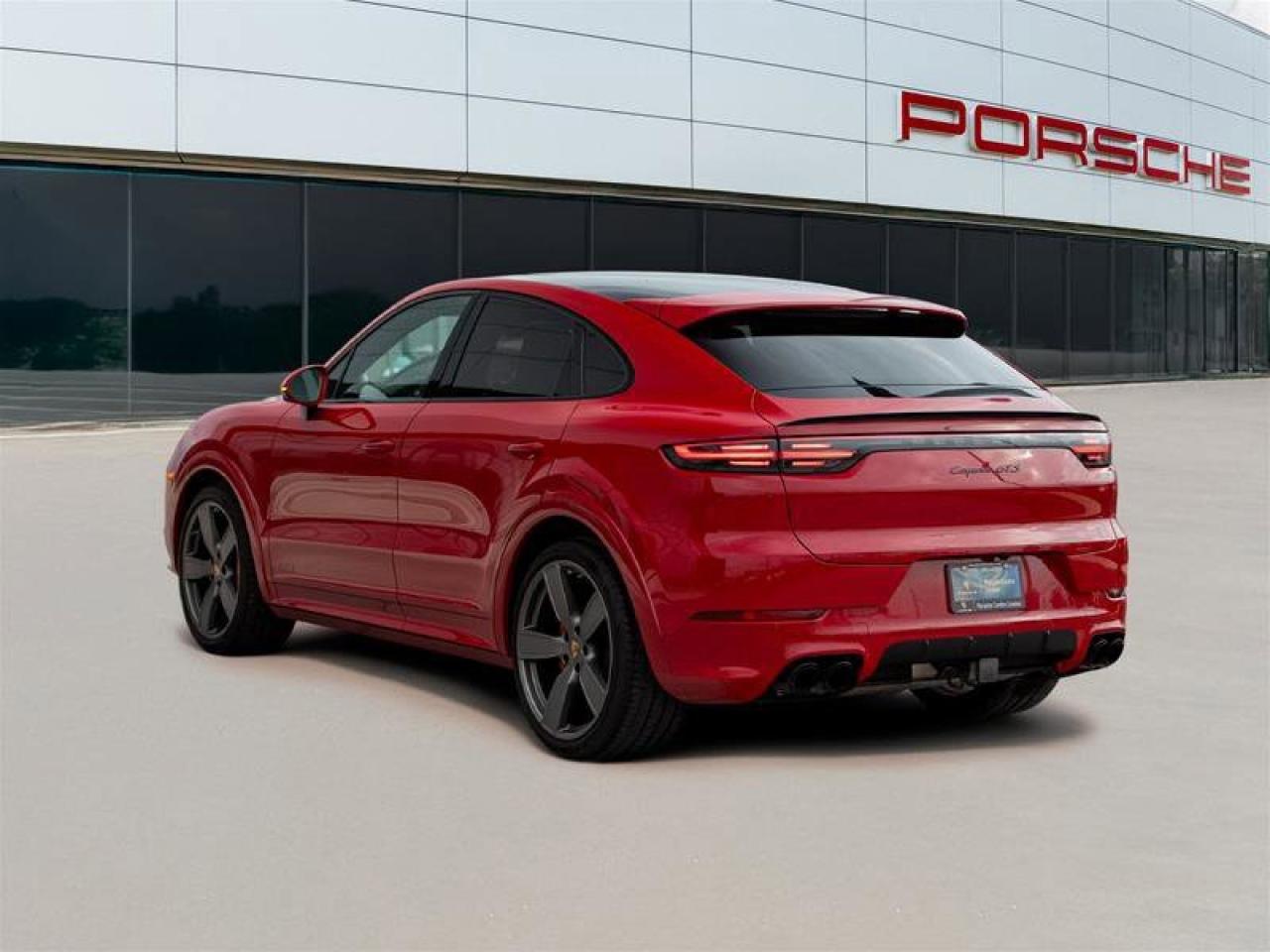 2023 Porsche Cayenne GTS Red Photo3