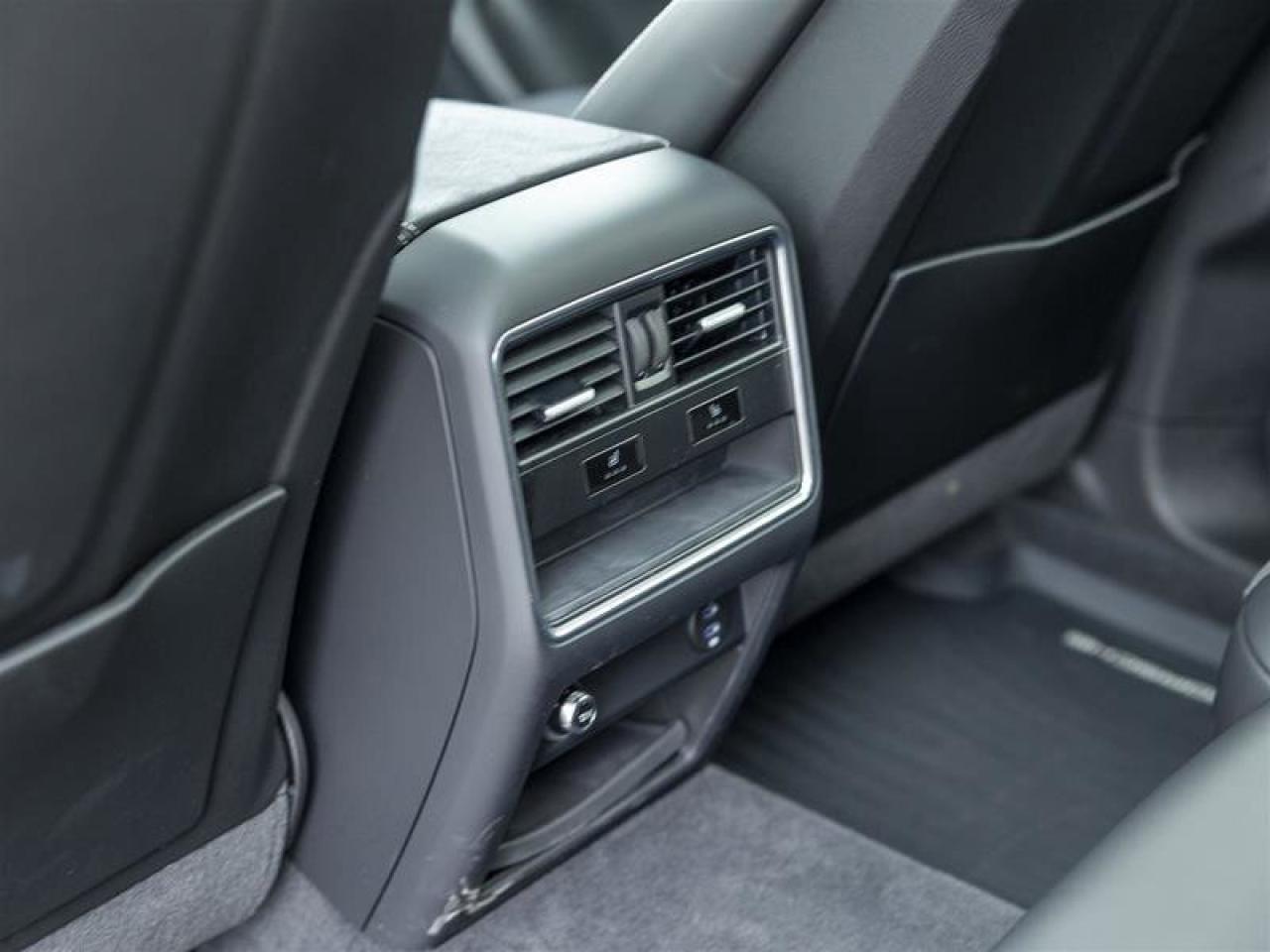 2023 Porsche Cayenne GTS Red Photo