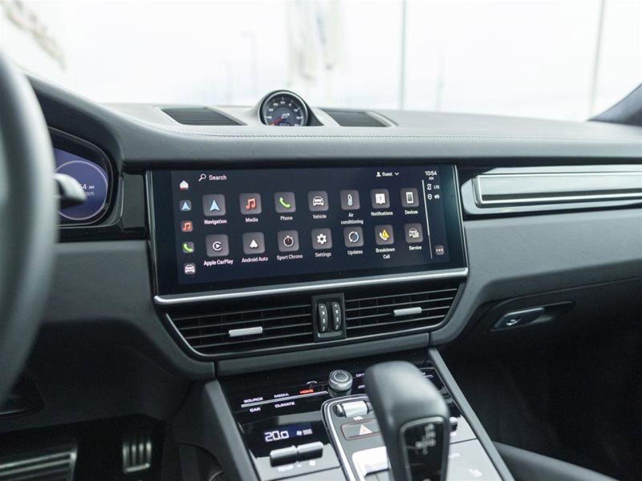 2023 Porsche Cayenne GTS Red Photo