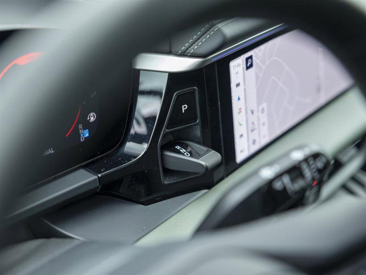 2023 Porsche Cayenne GTS Red Photo