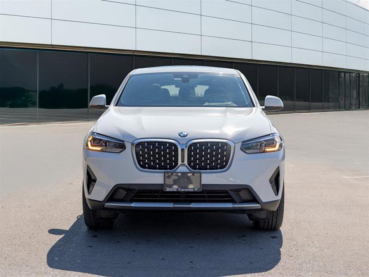2025 BMW X4 xDrive30i White Photo5