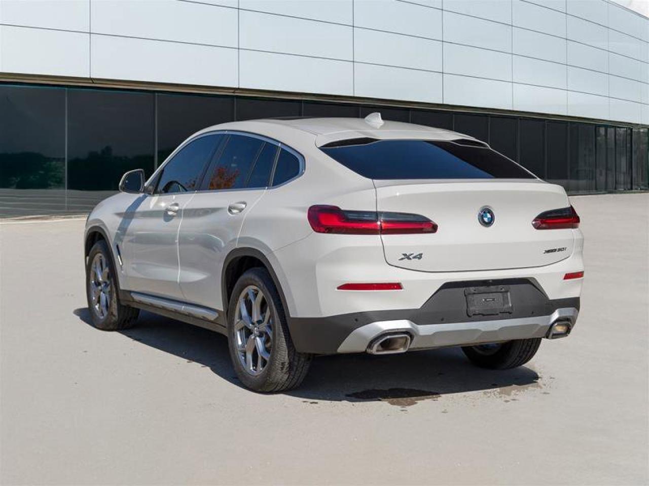 2025 BMW X4 xDrive30i White Photo
