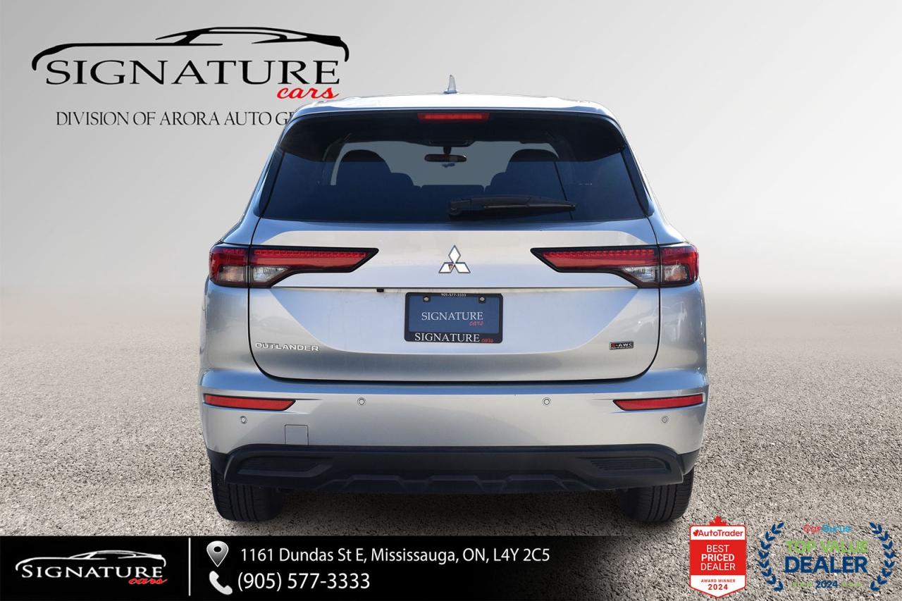 2024 Mitsubishi Outlander ES S-AWC / NO ACCIDENT / CARPLAY / BSM / 7 SEATER Photo4