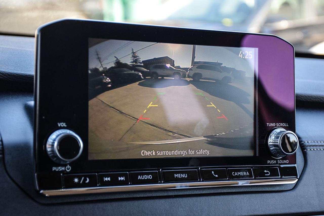 2024 Mitsubishi Outlander ES S-AWC / NO ACCIDENT / CARPLAY / BSM / 7 SEATER Photo