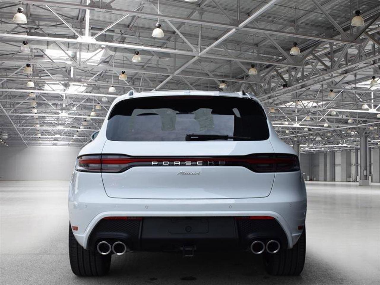 2024 Porsche Macan AWD White Photo