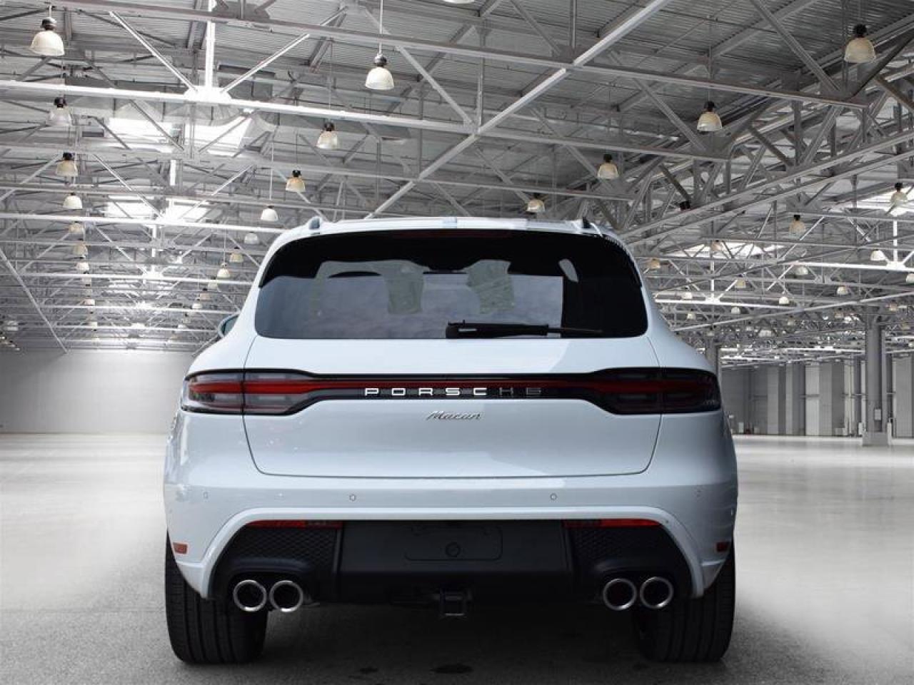 2024 Porsche Macan AWD White Photo