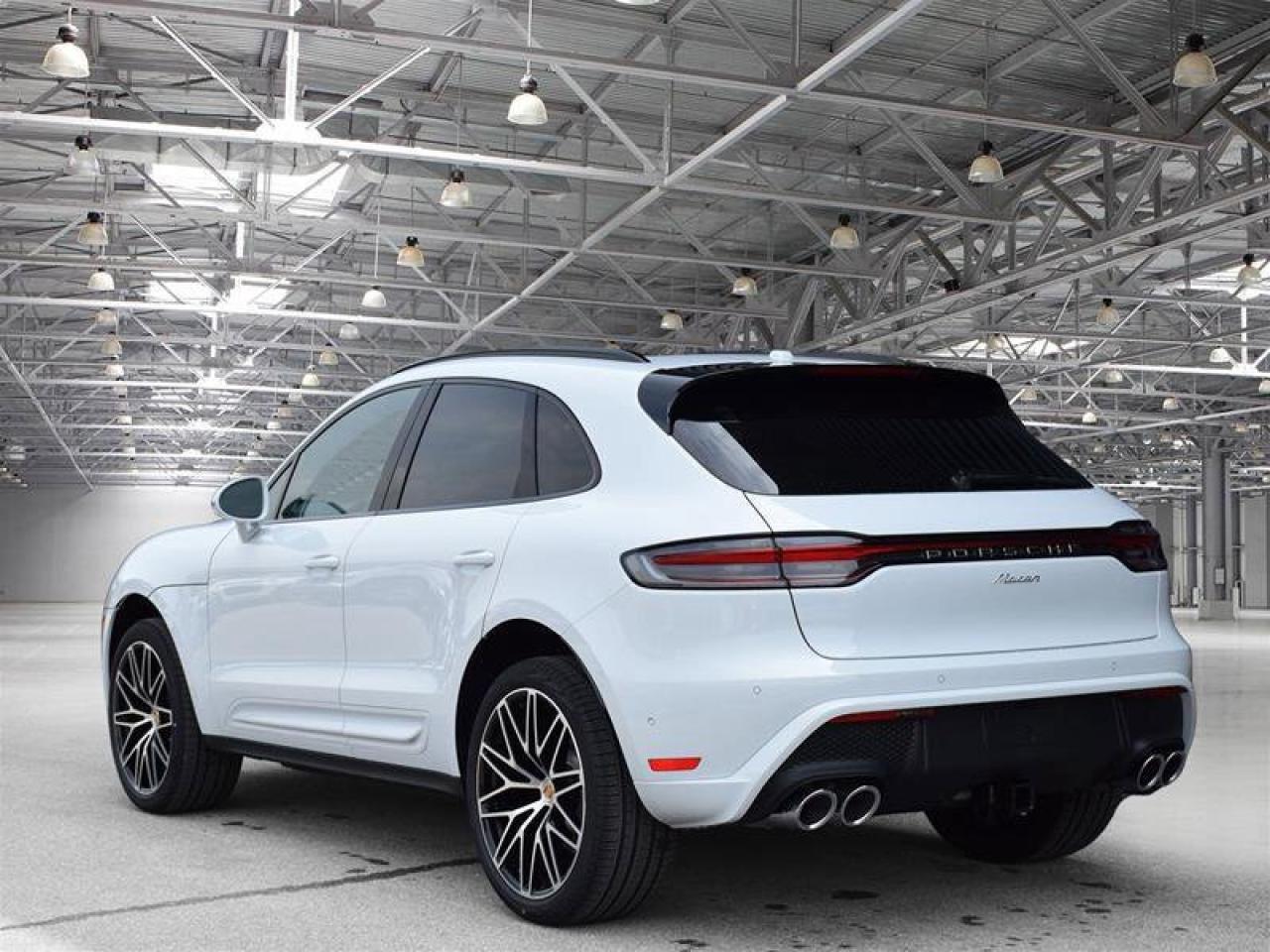 2024 Porsche Macan AWD White Photo