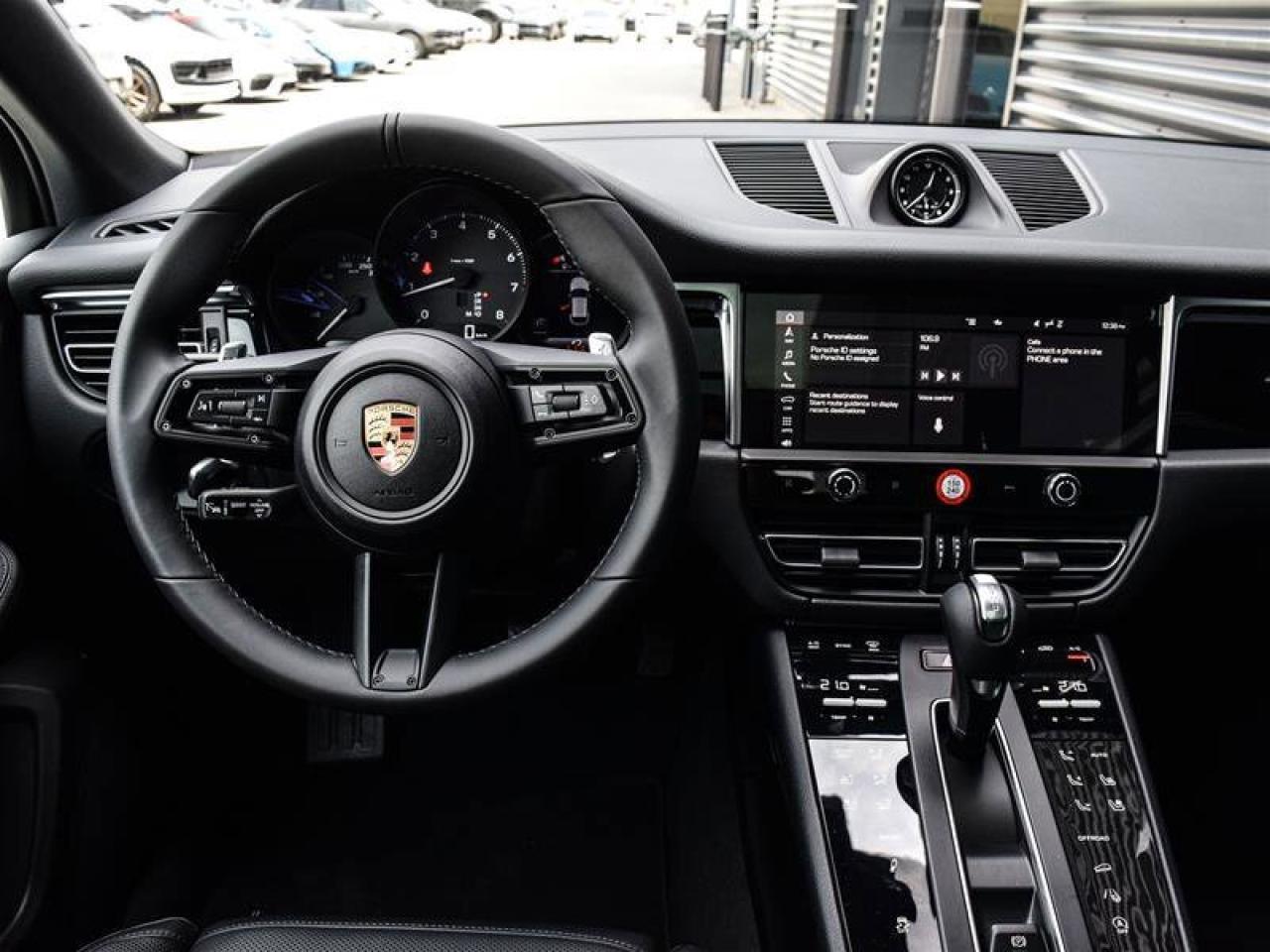 2024 Porsche Macan AWD White Photo