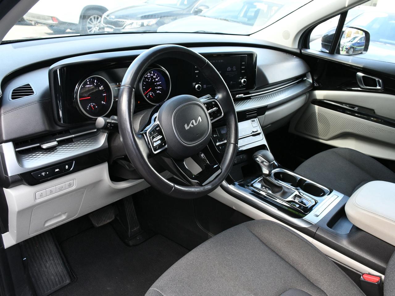 2024 Kia Carnival LX+ CPO   Ex-Rental   Bluetooth   Backup Camera Photo