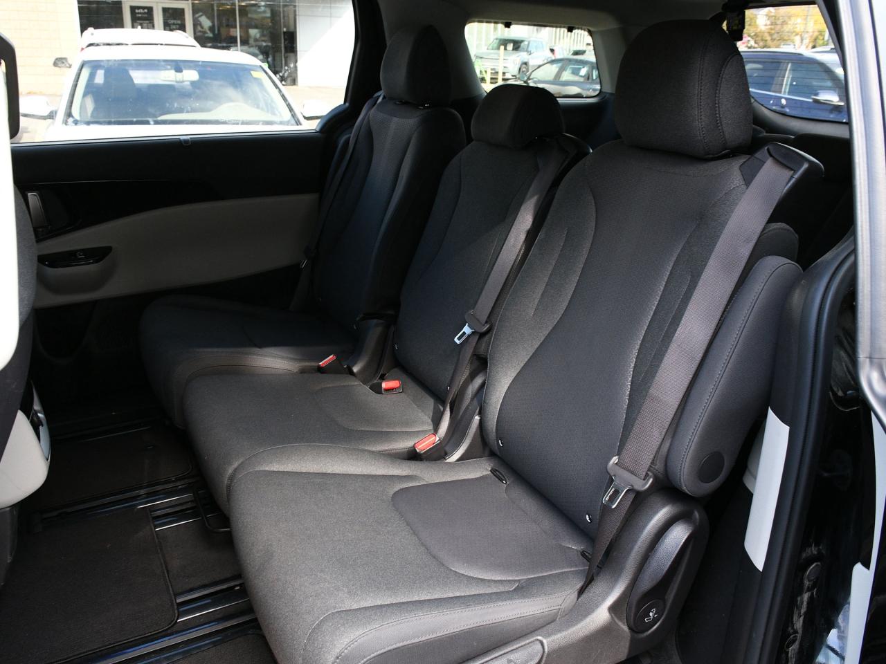 2024 Kia Carnival LX+ CPO   Ex-Rental   Bluetooth   Backup Camera Photo