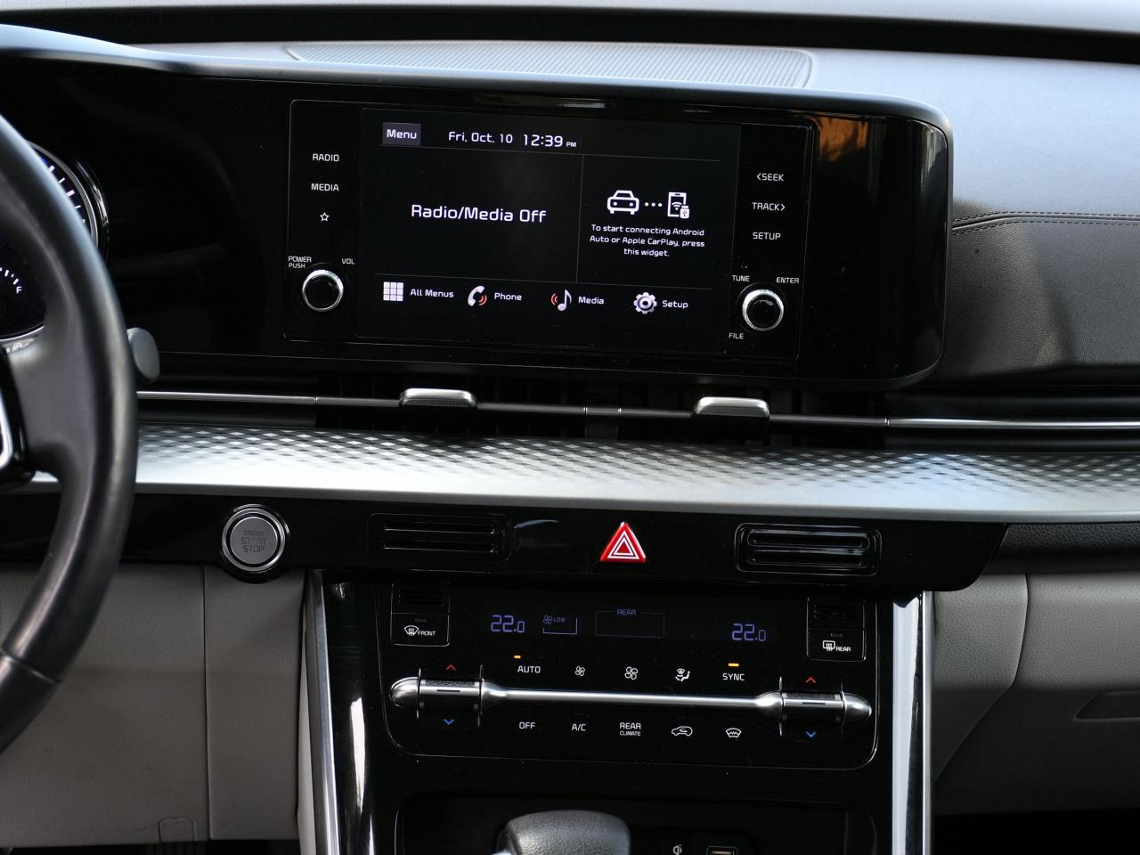 2024 Kia Carnival LX+ CPO   Ex-Rental   Bluetooth   Backup Camera Photo