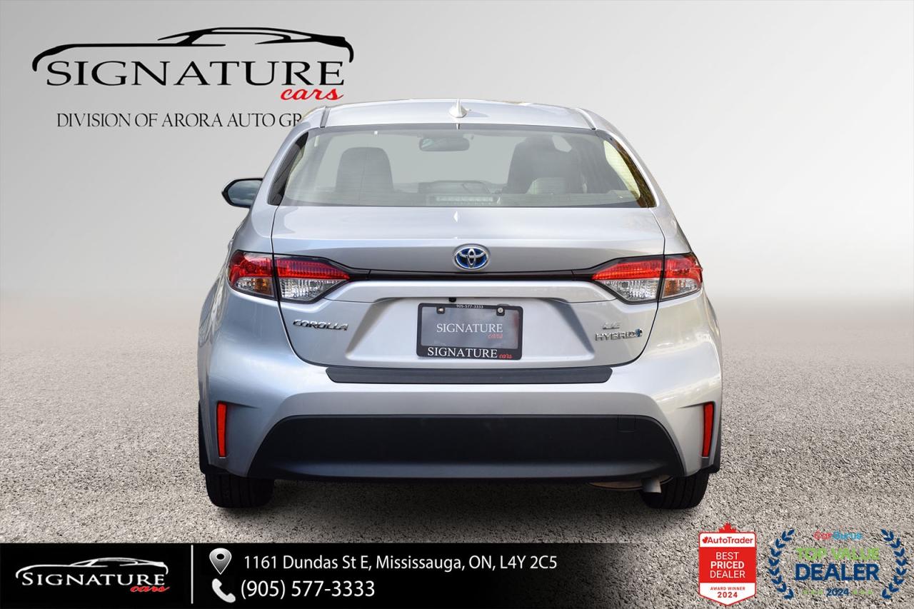 2023 Toyota Corolla Hybrid LE AWD / NO ACCIDENT / CARPLAY / BSM / HTD SEATS Photo4