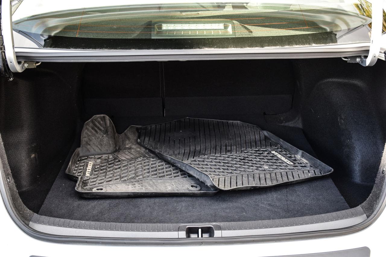 2023 Toyota Corolla Hybrid LE AWD No Accident Carplay BSM Heated Seats Photo